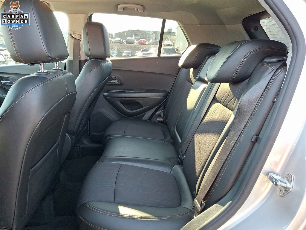 Used 2020 Chevrolet Trax LT w/ LT Convenience Package image 10