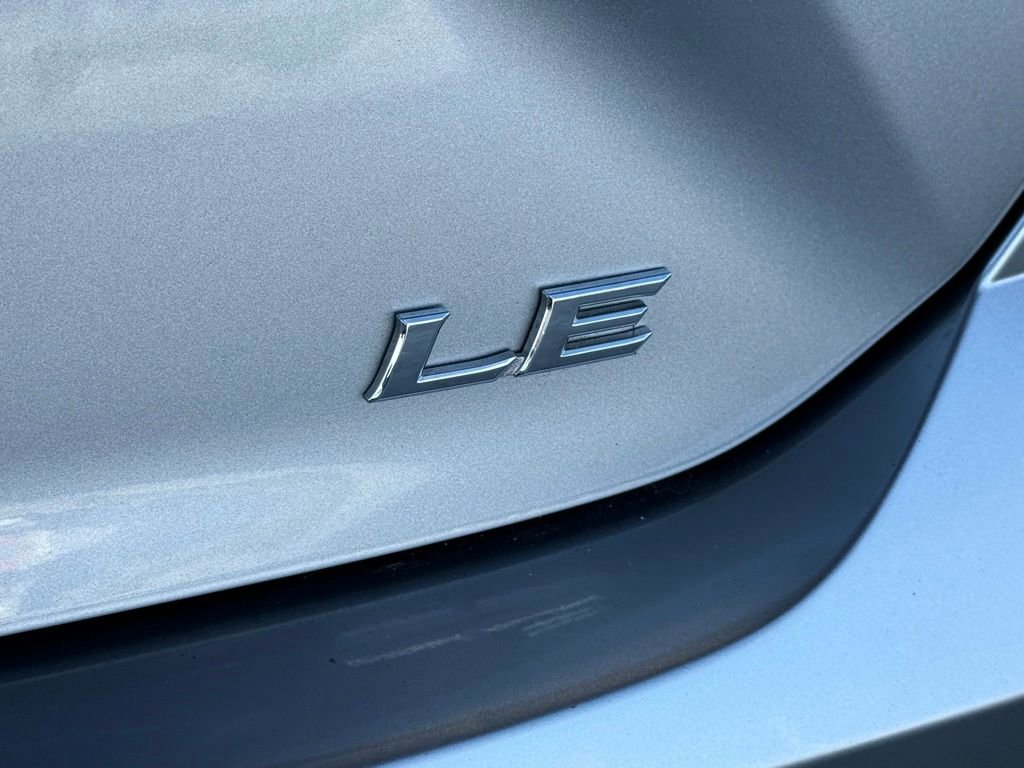 Used 2025 Toyota Camry LE image 13