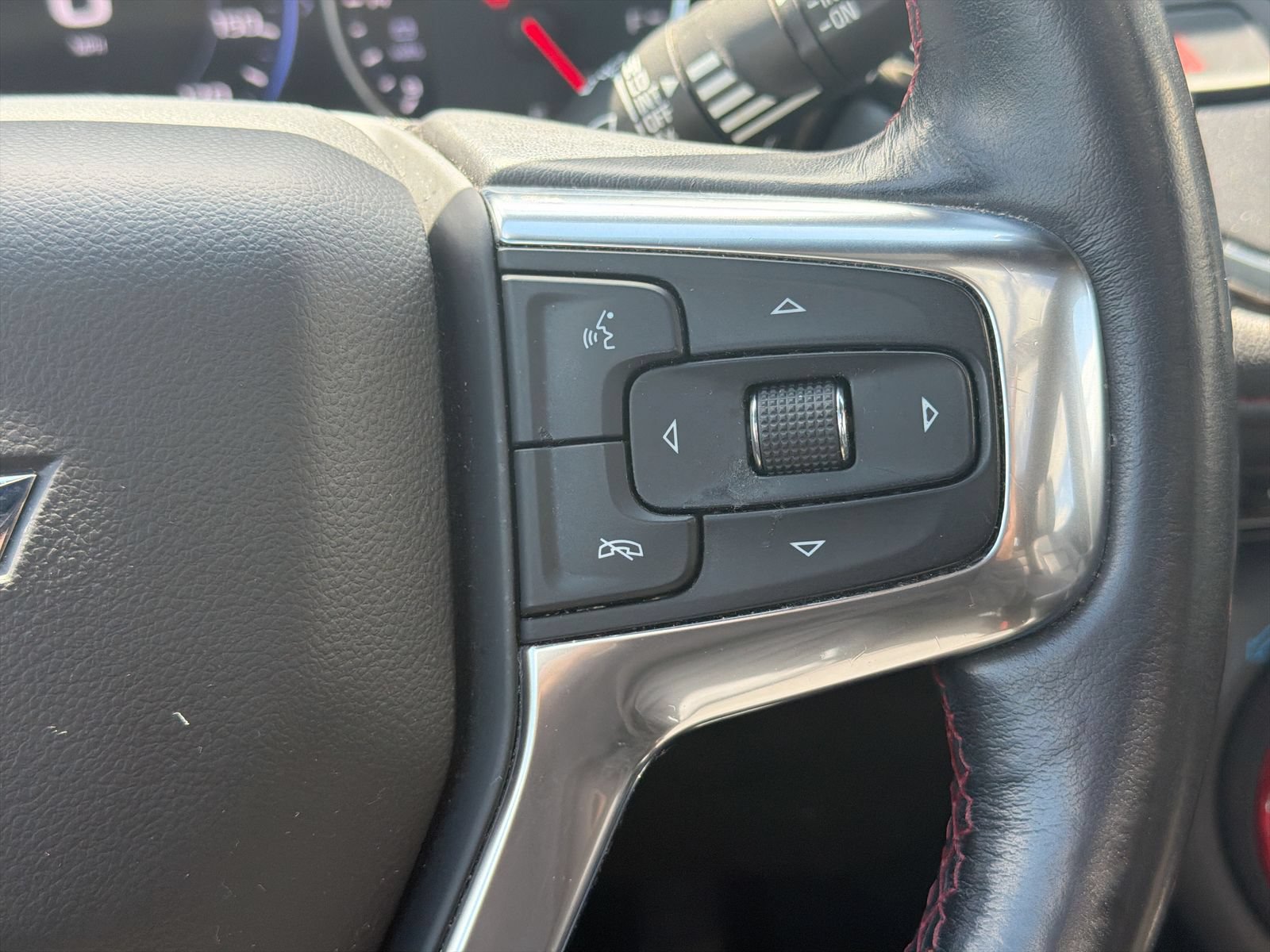 Used 2019 Chevrolet Blazer RS w/ Sun and Wheels Package AWD/4WD image 30