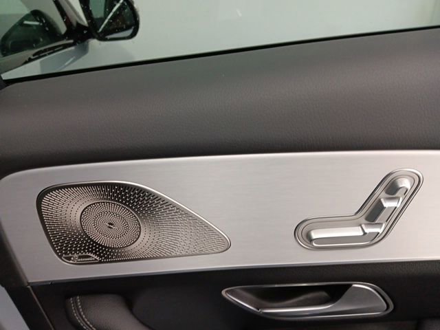 Used 2024 Mercedes-Benz GLE 350 4MATIC w/ AMG Line Exterior image 67