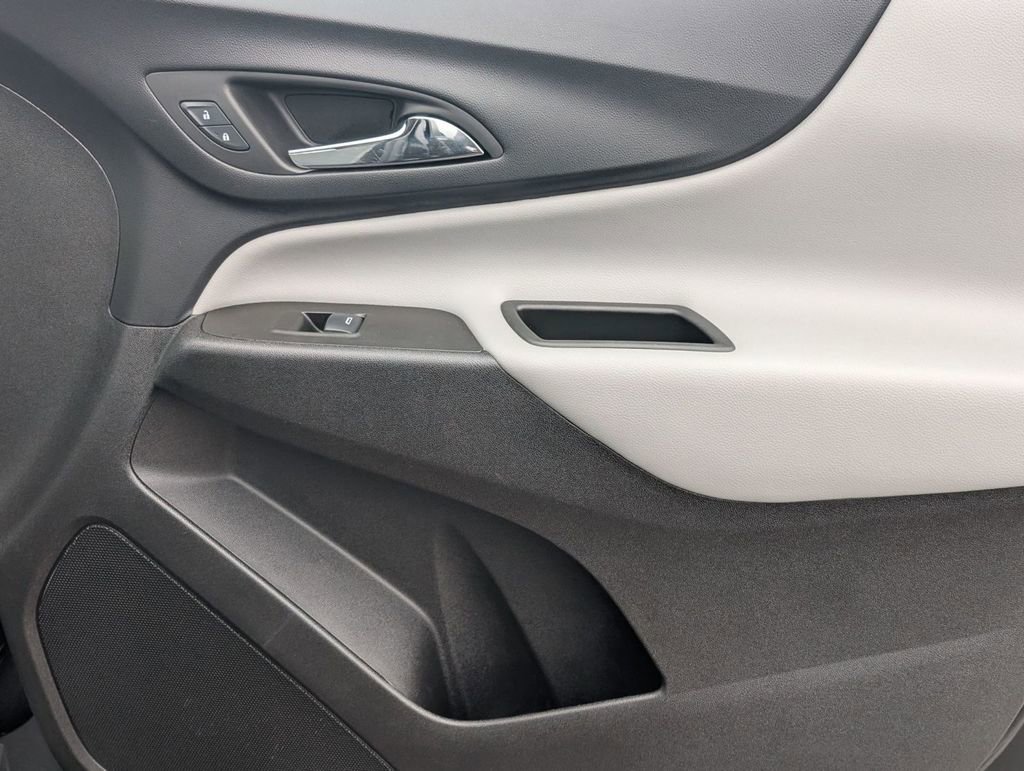 Used 2024 Chevrolet Equinox LS image 47