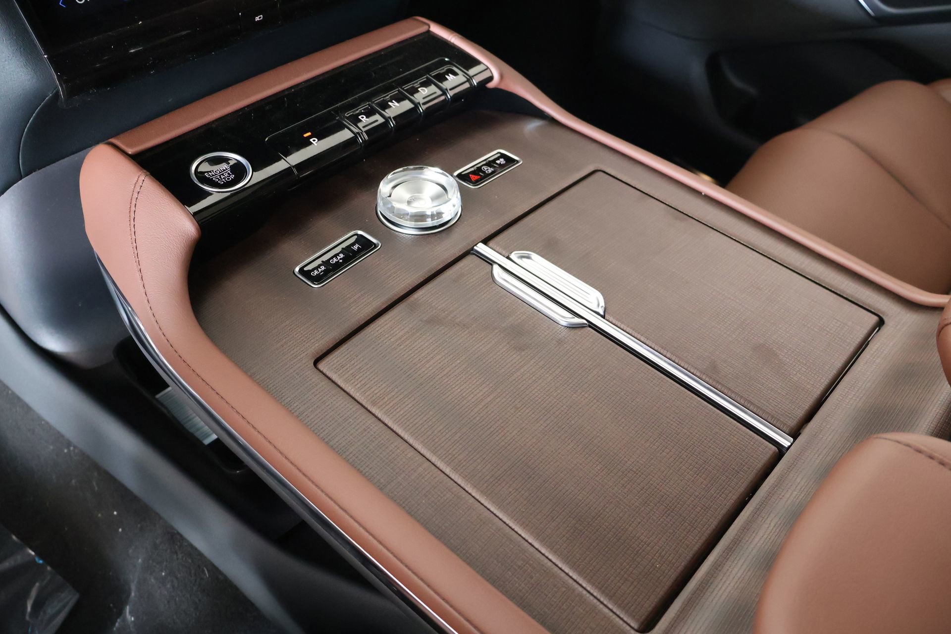 New 2026 Lincoln Navigator Reserve AWD/4WD image 9