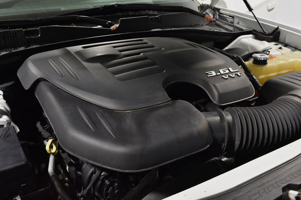 Used 2018 Dodge Charger GT w/ Blacktop Package image 38