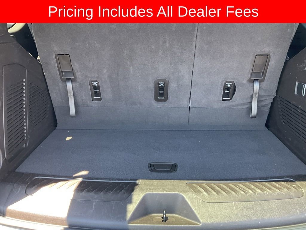 Used 2024 GMC Yukon SLT RWD image 30