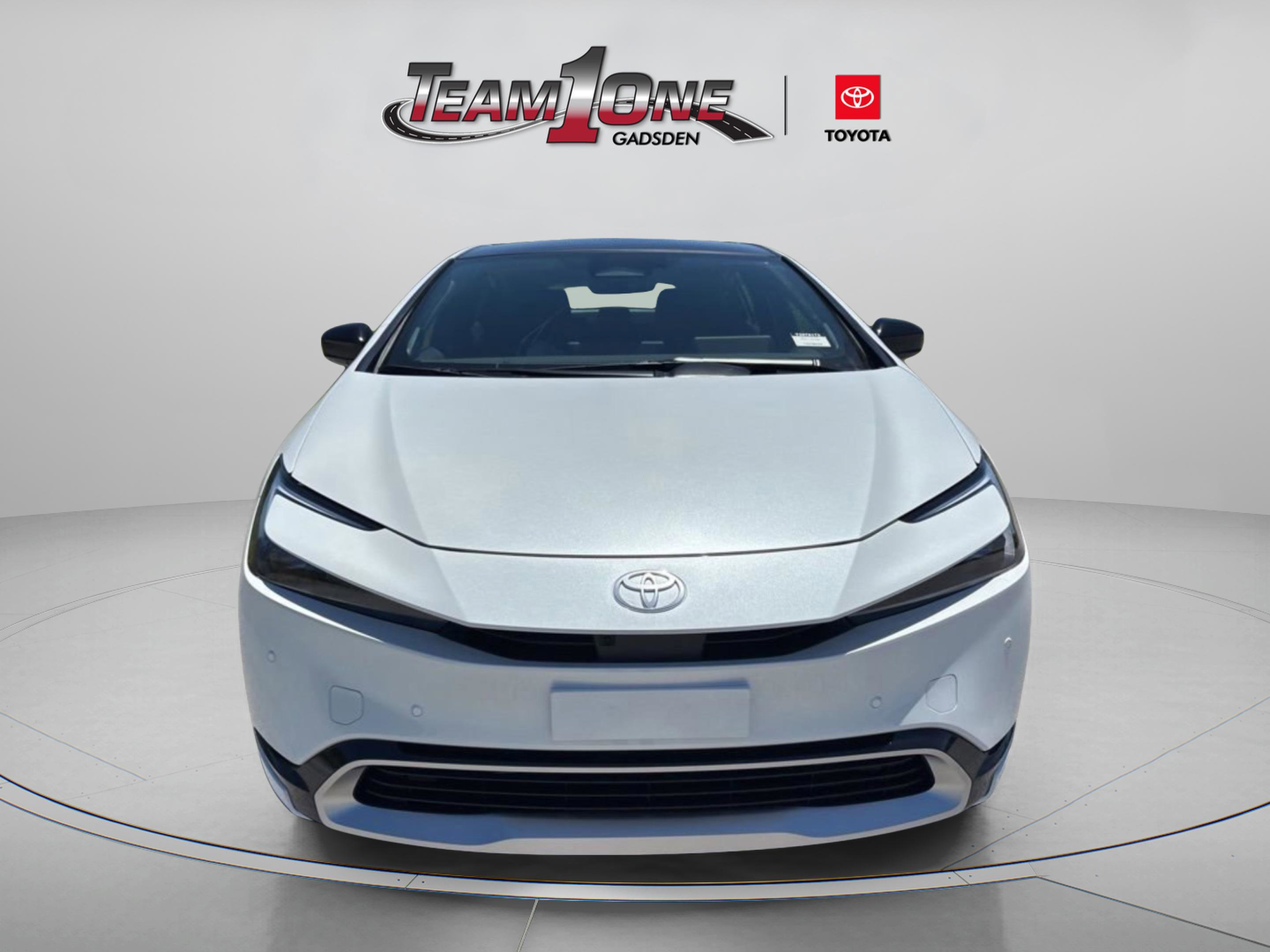 New 2026 Toyota Prius Plug-In Hybrid FWD image 2