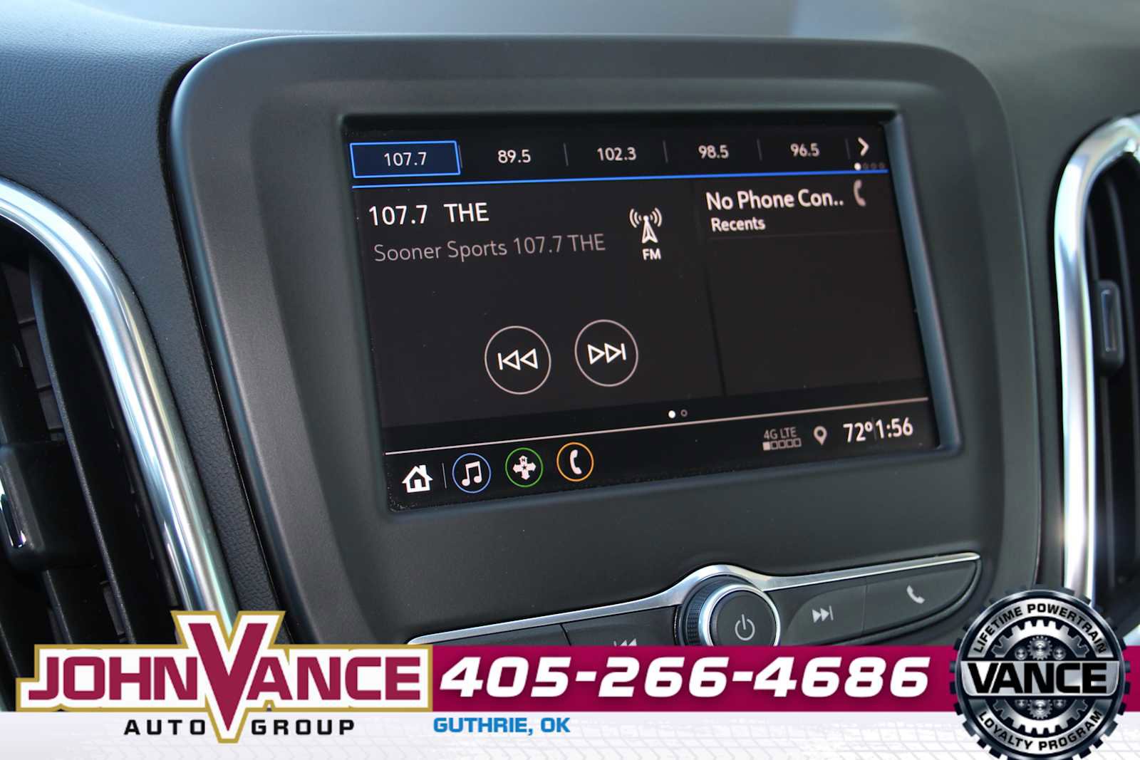 Used 2020 Chevrolet Equinox LS image 32