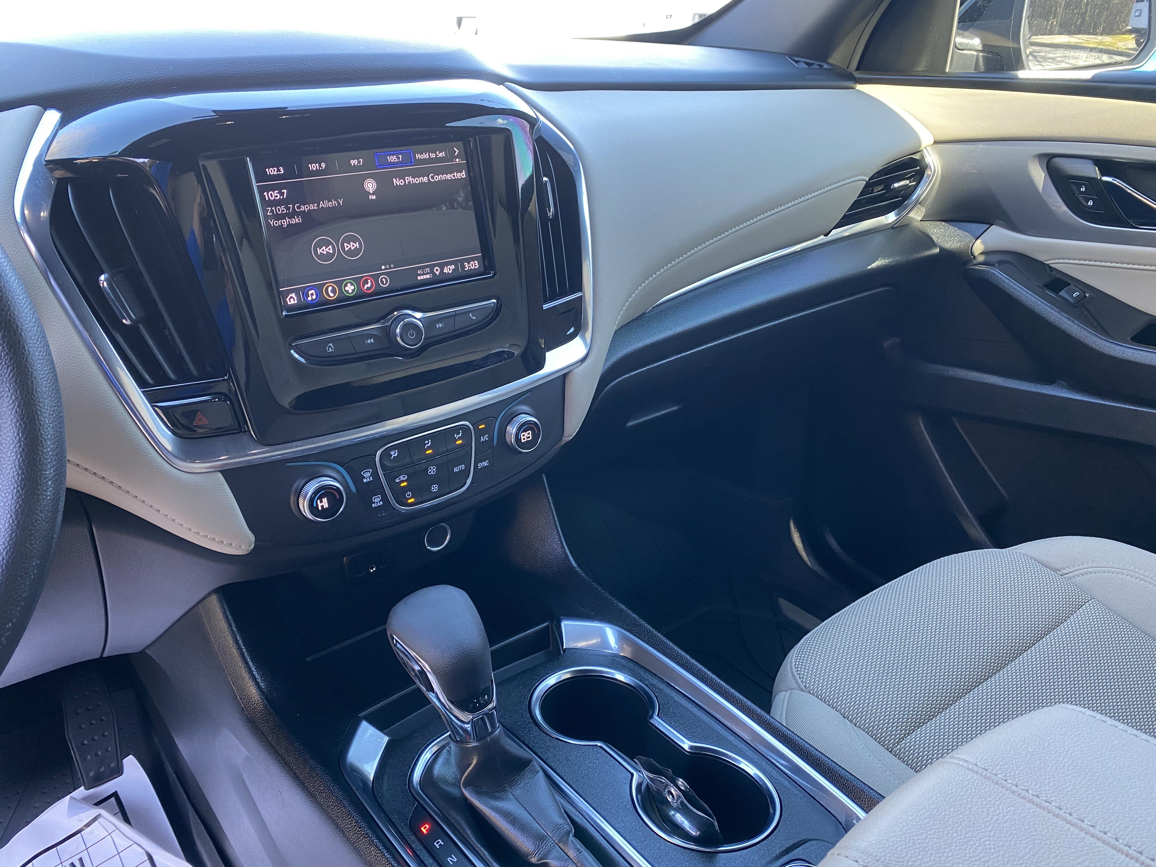 Used 2023 Chevrolet Traverse LS image 23