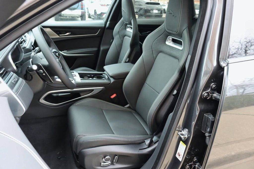 Used 2026 Jaguar F-PACE R-Dynamic S image 14