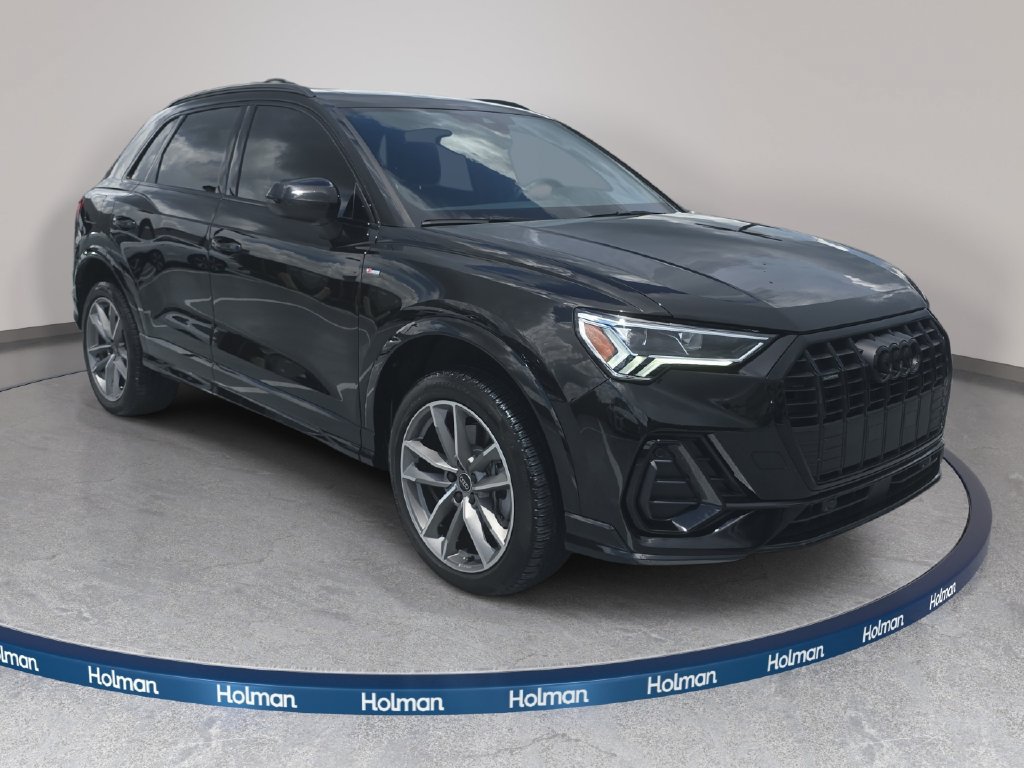 Certified 2025 Audi Q3 2.0T Premium w/ Convenience Package AWD/4WD image 3