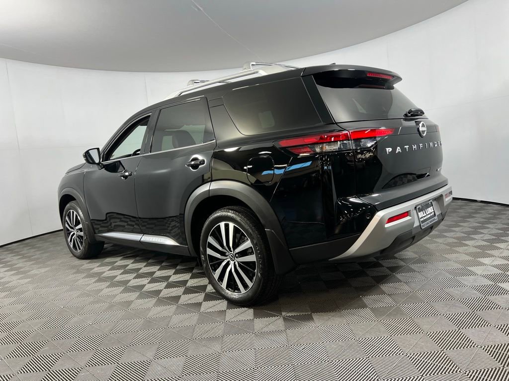 Used 2024 Nissan Pathfinder Platinum image 8