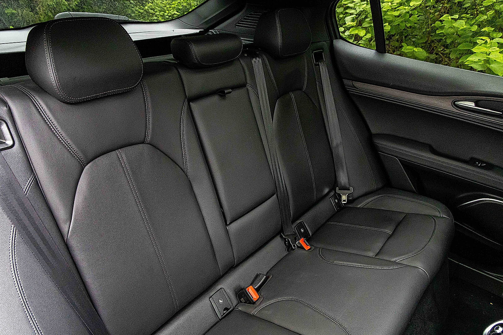 Used 2022 Alfa Romeo Stelvio Ti image 26