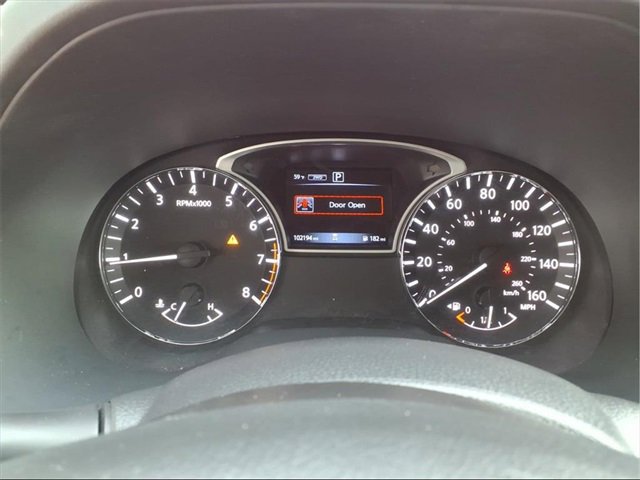 Used 2020 Nissan Pathfinder S image 16