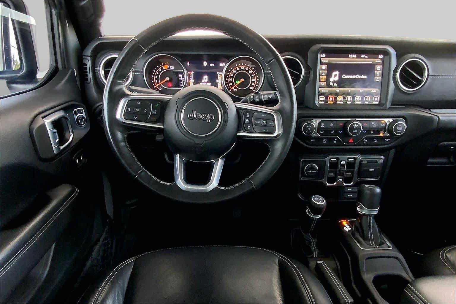 Used 2019 Jeep Wrangler Unlimited Sahara AWD/4WD image 6