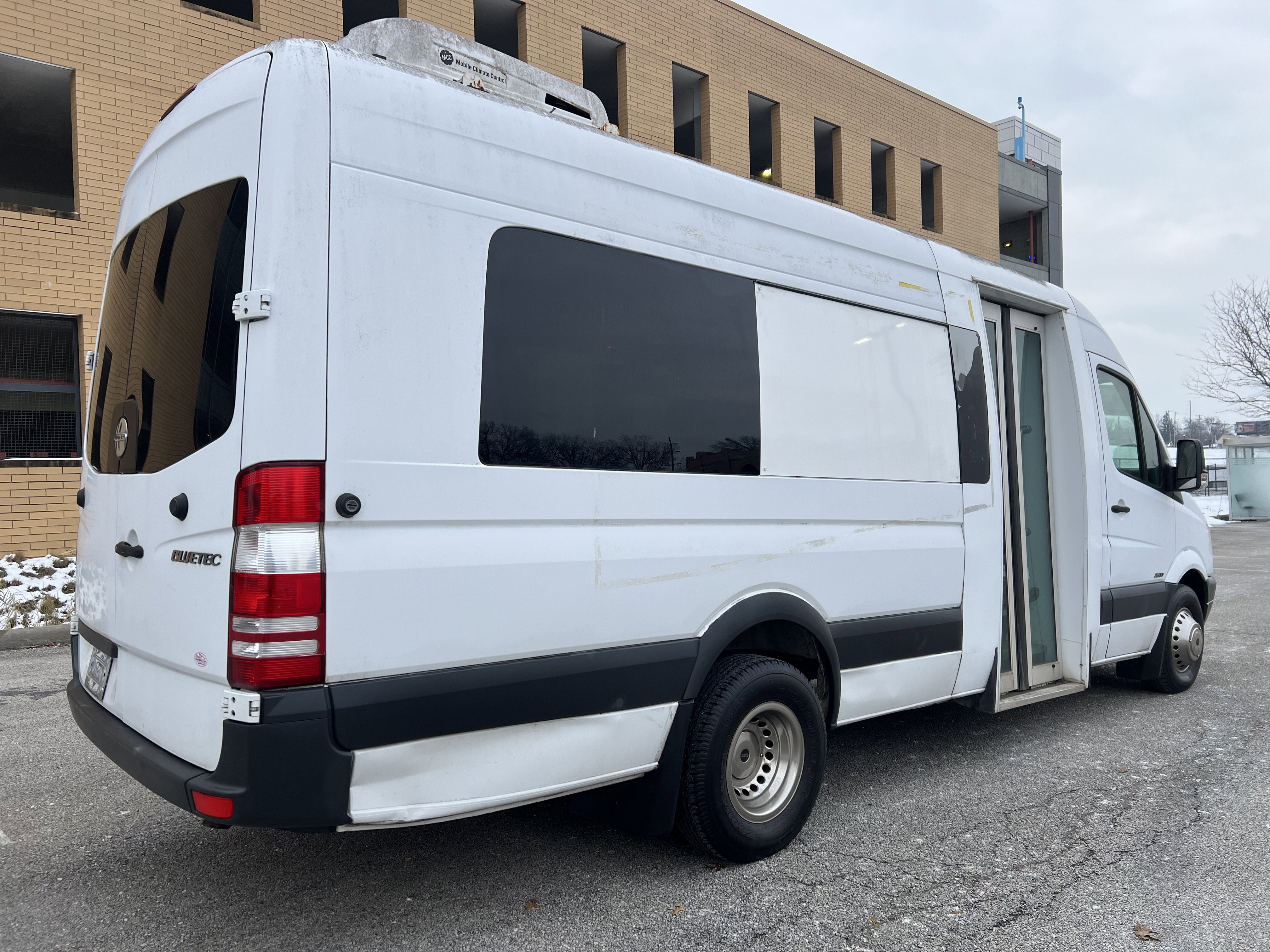 Used 2013 Freightliner Sprinter 3500 image 8