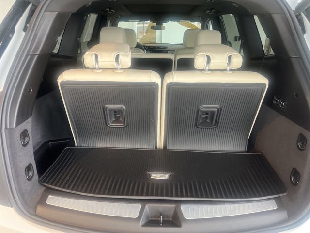 Used 2025 Cadillac XT6 Sport w/ LPO, Floor Liner Package AWD/4WD image 35