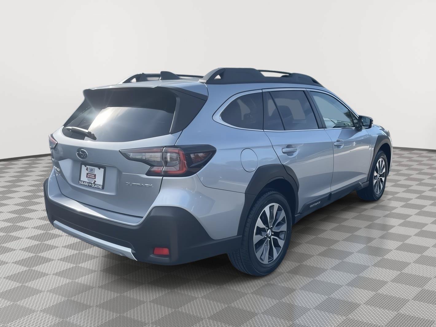 Certified 2024 Subaru Outback Limited AWD/4WD image 12