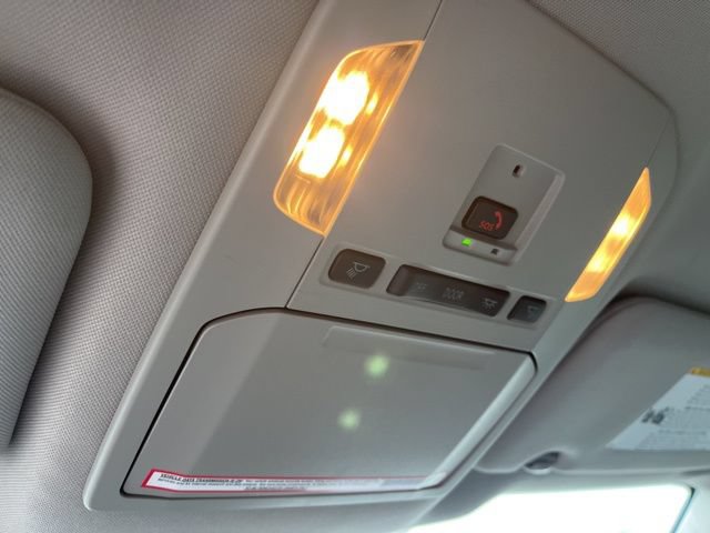 Used 2024 Toyota Highlander LE FWD image 31