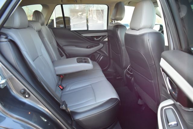 Used 2022 Subaru Outback Limited image 45