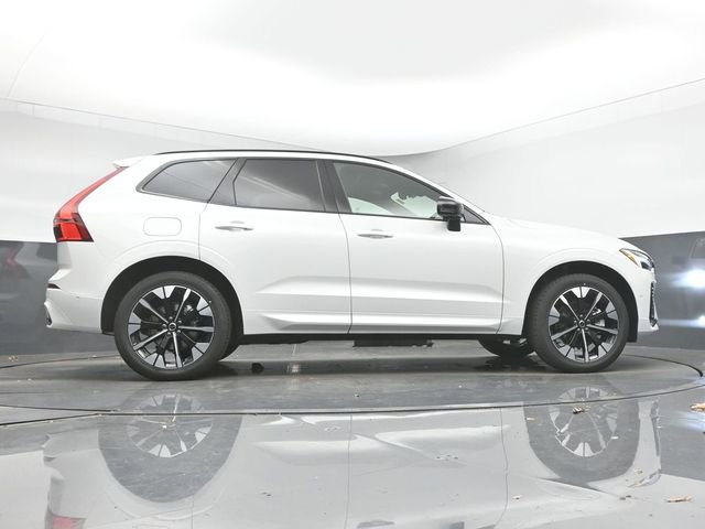 New 2026 Volvo XC60 B5 Plus w/ Protection Package Premier image 44