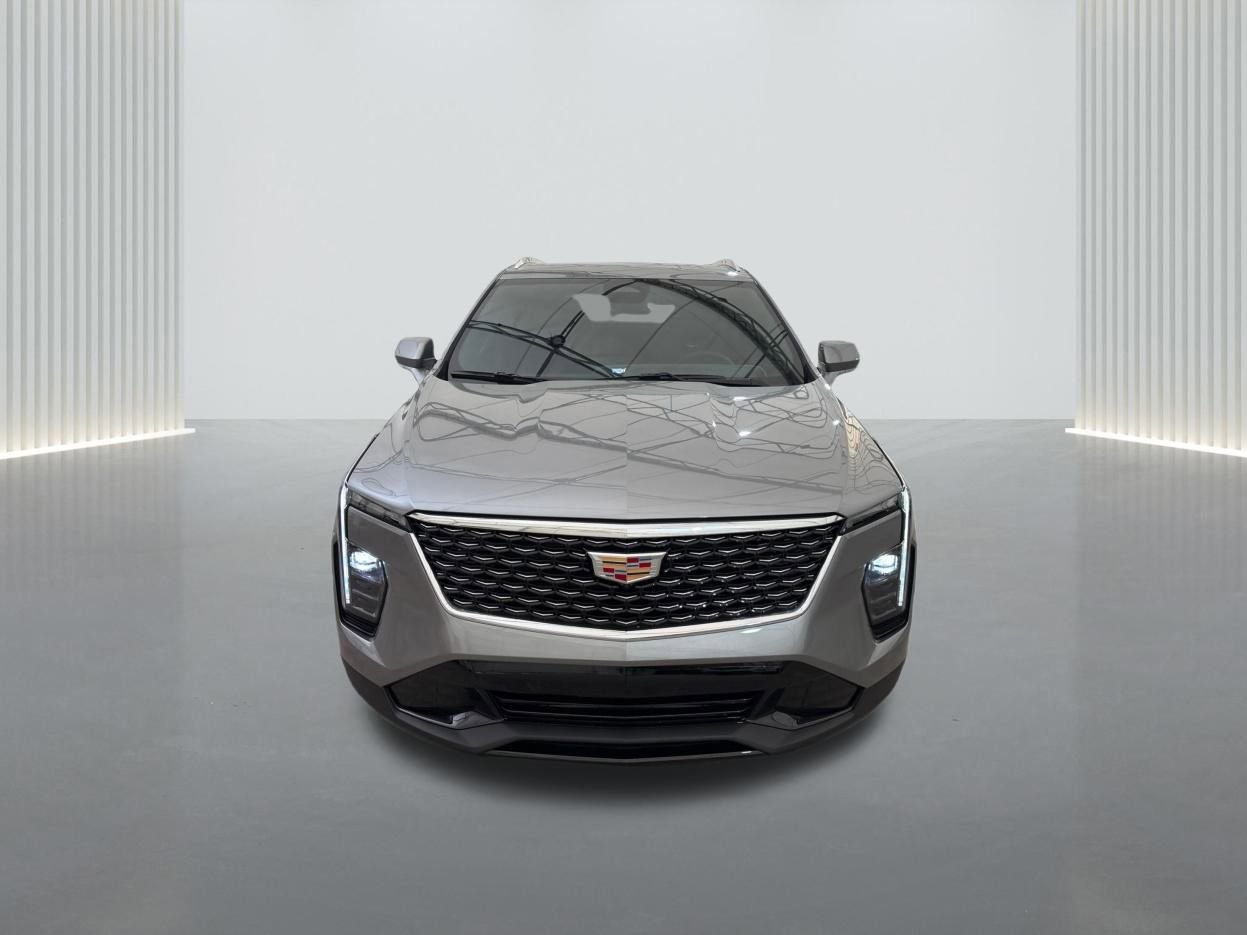 New 2025 Cadillac XT4 Premium Luxury image 2