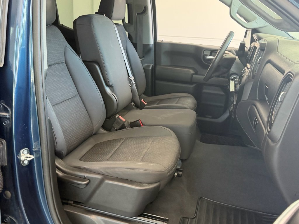 Used 2019 Chevrolet Silverado 1500 Custom Trail Boss w/ Custom Convenience Package AWD/4WD image 18