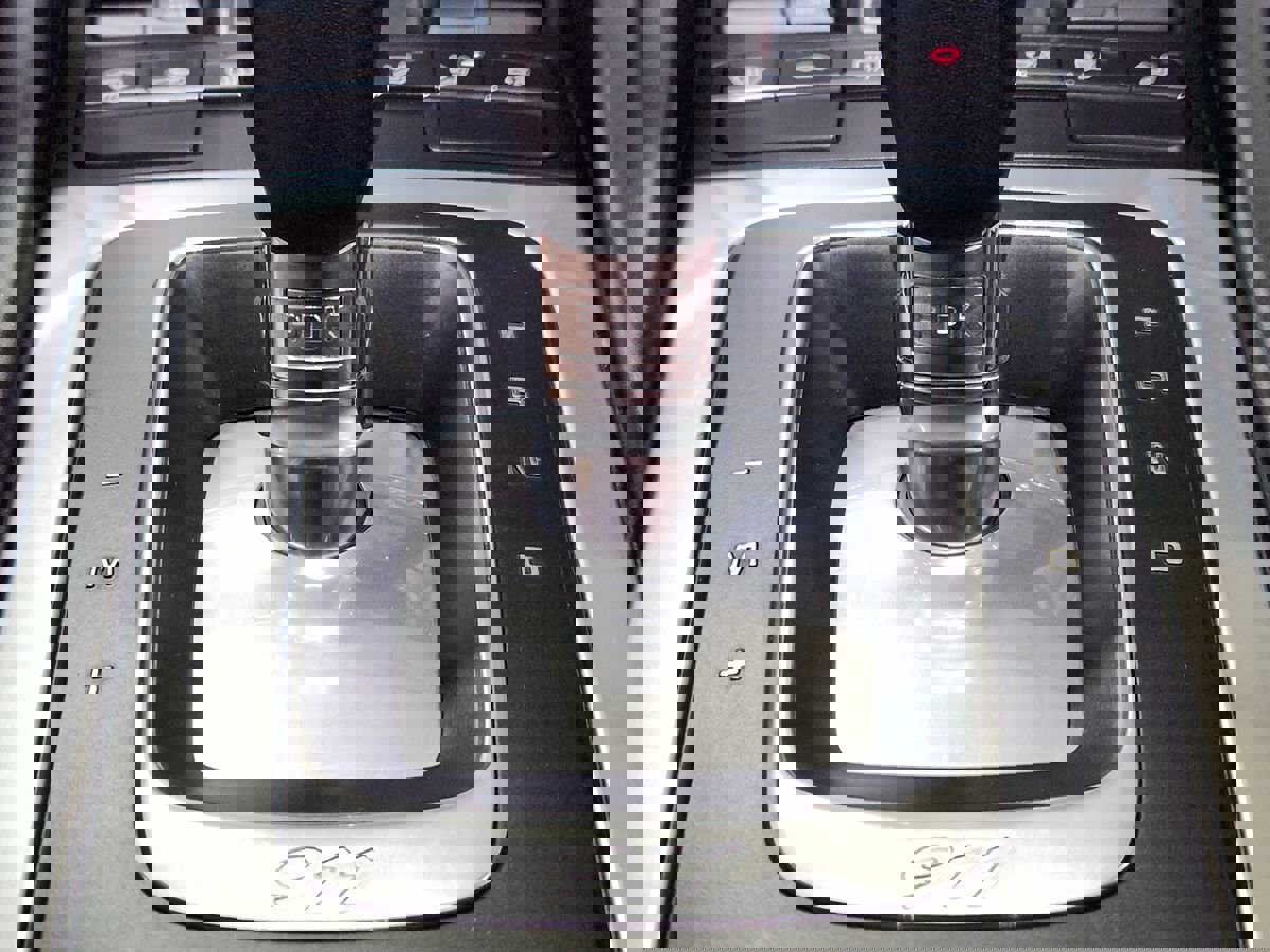 Used 2019 Porsche 911 Turbo image 65