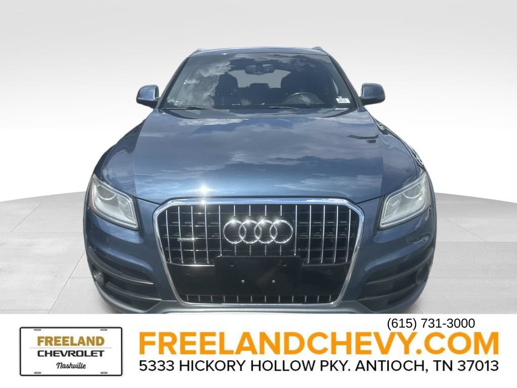 Used 2017 Audi Q5 2.0T Premium Plus w/ Technology Package AWD/4WD image 2