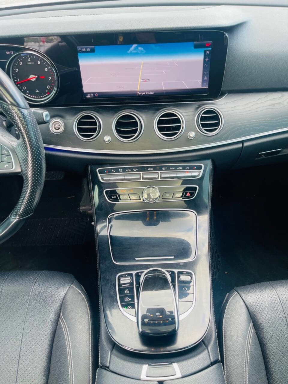 Used 2017 Mercedes-Benz E 300 E 300 4dr Sedan image 24
