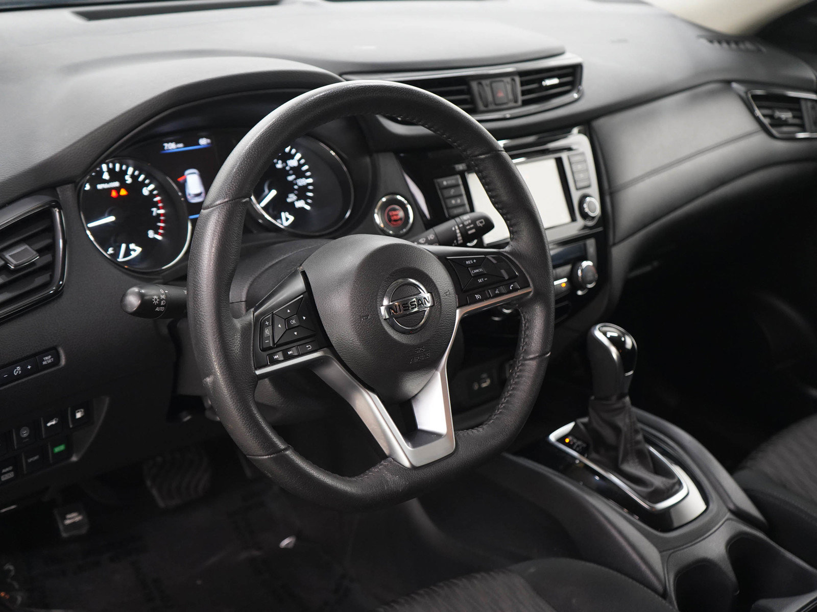 Used 2020 Nissan Rogue SV AWD/4WD image 21