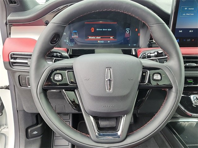 New 2024 Lincoln Corsair Reserve w/ Equipment Group 201A image 8