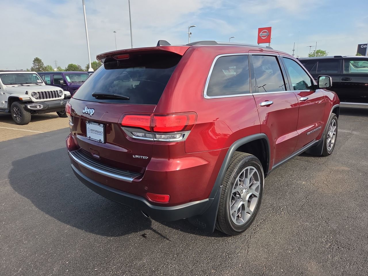 Used 2022 Jeep Grand Cherokee Limited image 7