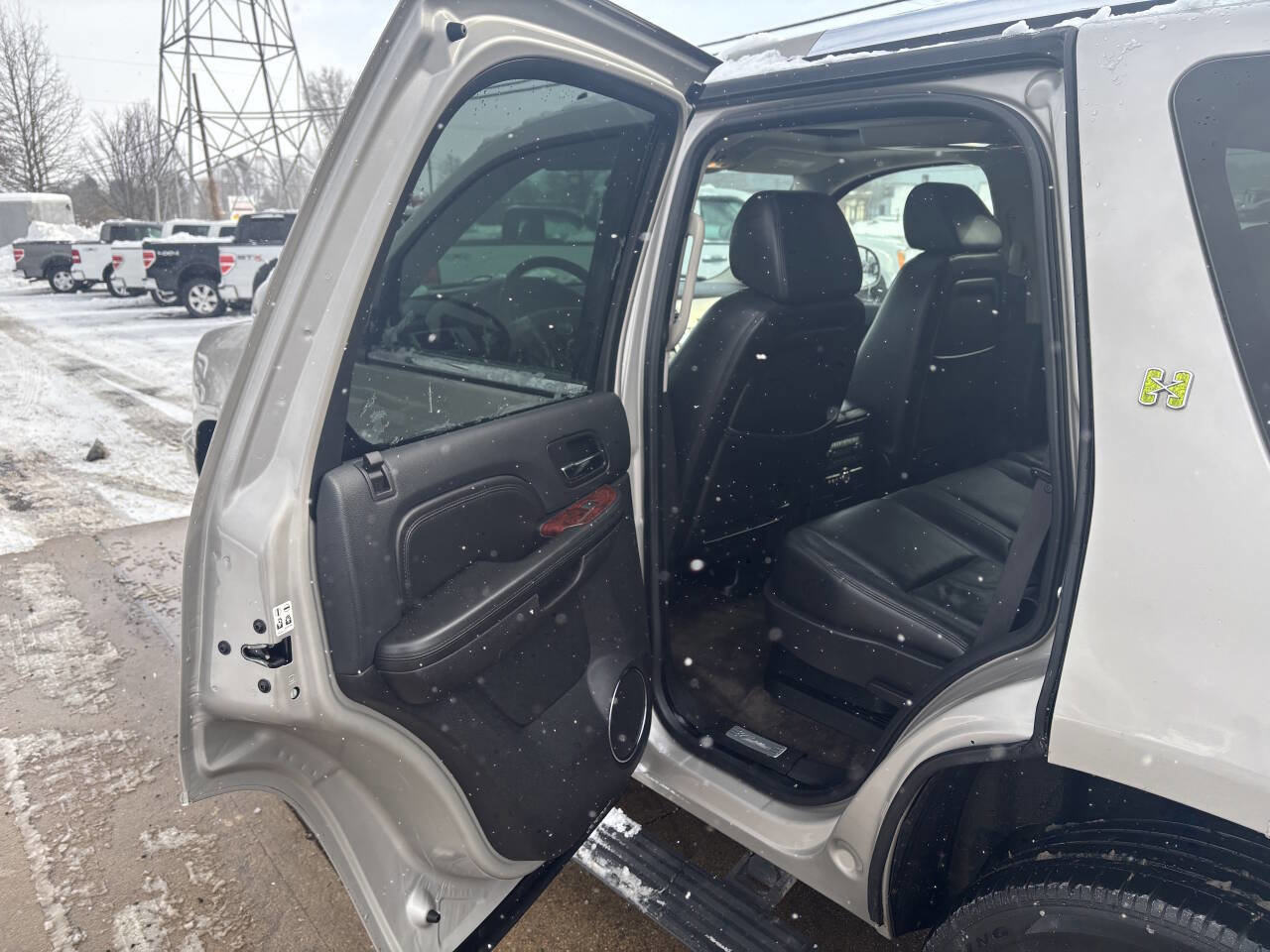 Used 2009 Cadillac Escalade Base 4dr Hybrid SUV image 20