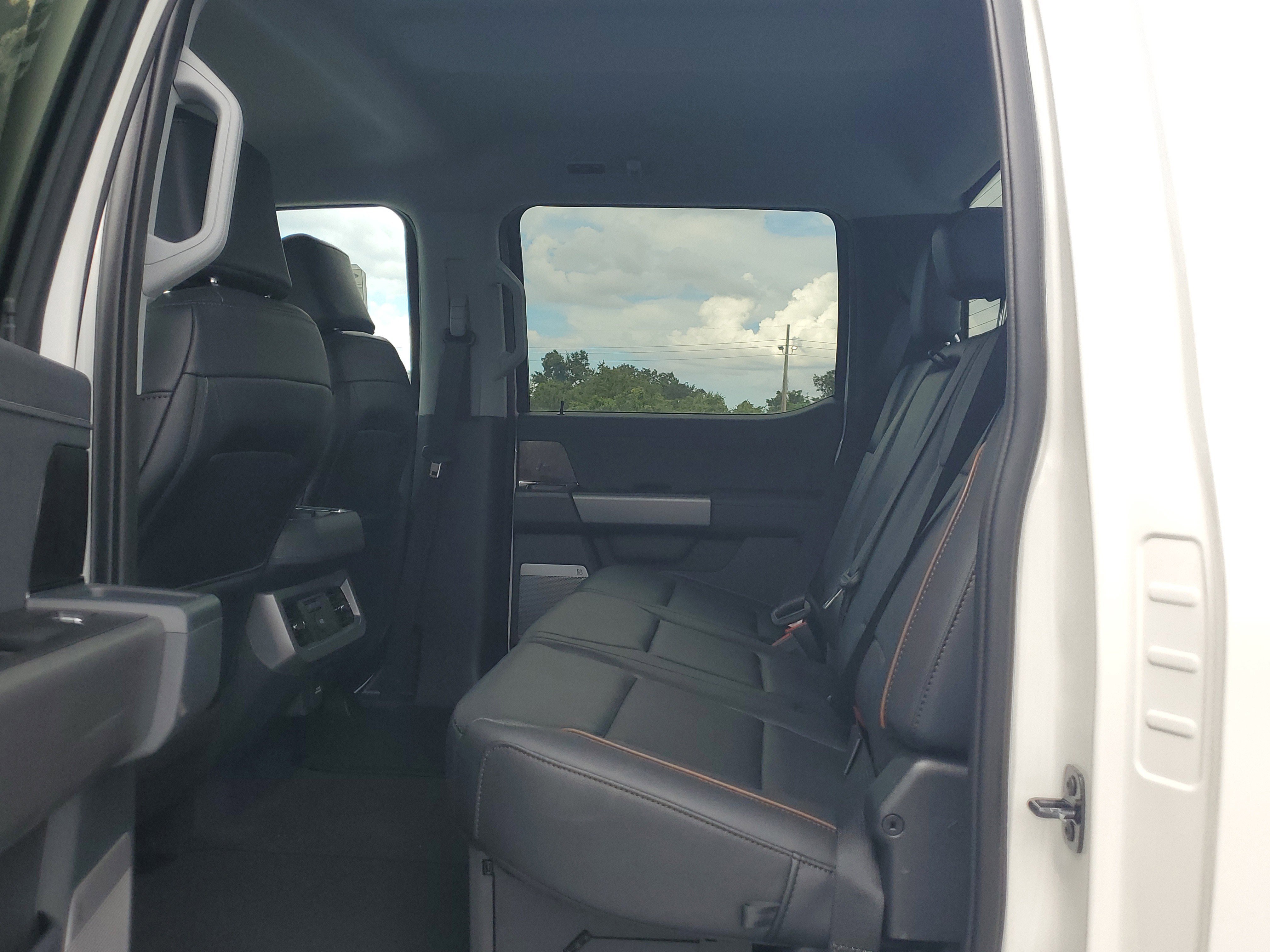 New 2026 Ford F250 Lariat w/ FX4 Off-Road Package image 10