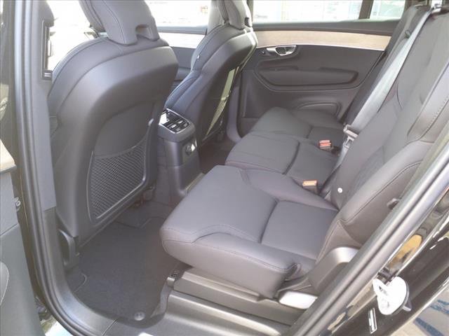 Used 2025 Volvo XC90 T8 Plus w/ Protection Package Premier image 18