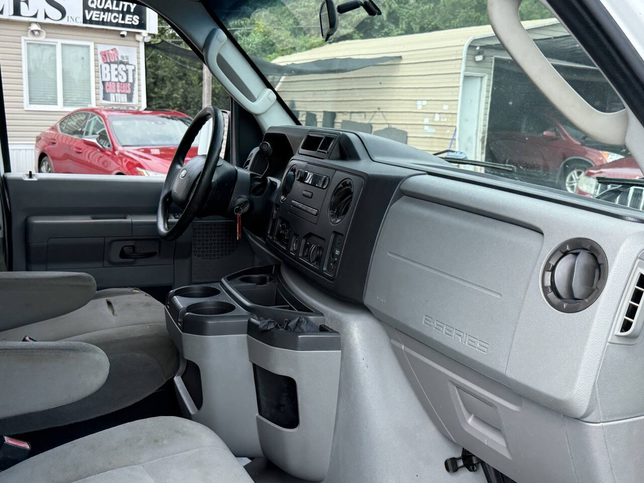 Used 2011 Ford E-250 and Econoline 250 w/ PWR Group RWD image 11