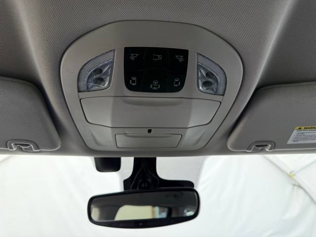 Used 2022 Chrysler Pacifica Touring-L FWD image 41