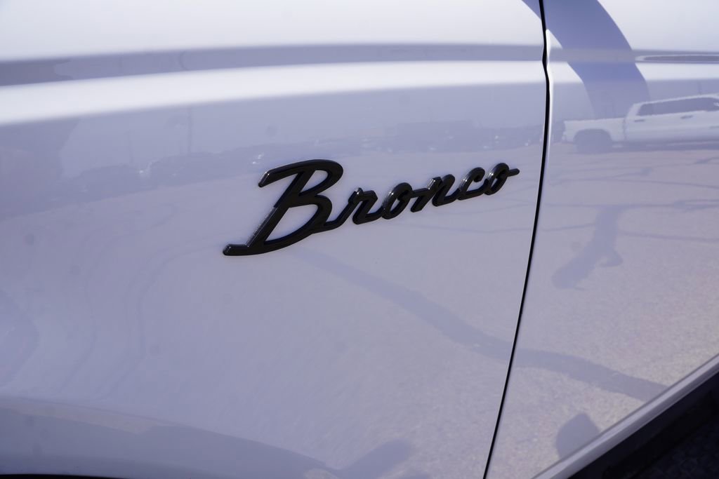 Used 2024 Ford Bronco Wildtrak AWD/4WD image 14