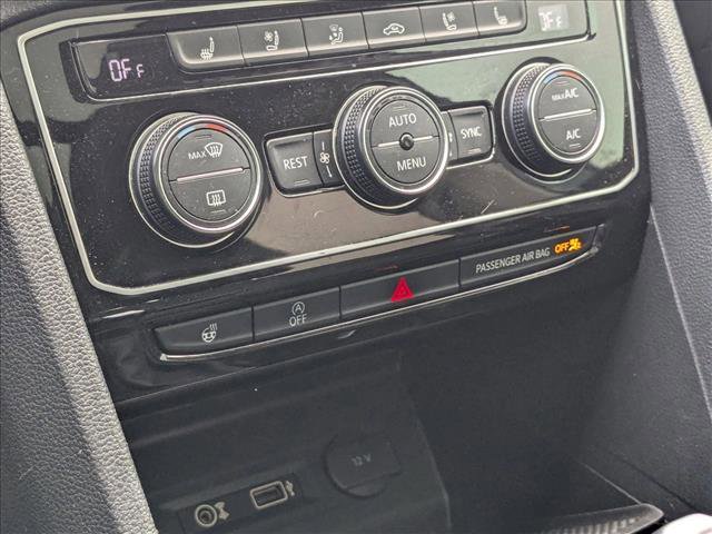 Used 2018 Volkswagen Atlas SEL Premium image 14