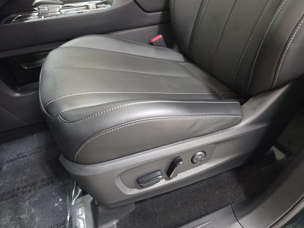 Certified 2026 INFINITI QX60 Luxe w/ Cargo Package AWD/4WD image 26