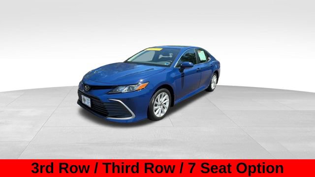Used 2024 Toyota Camry LE w/ Convenience Package FWD image 2