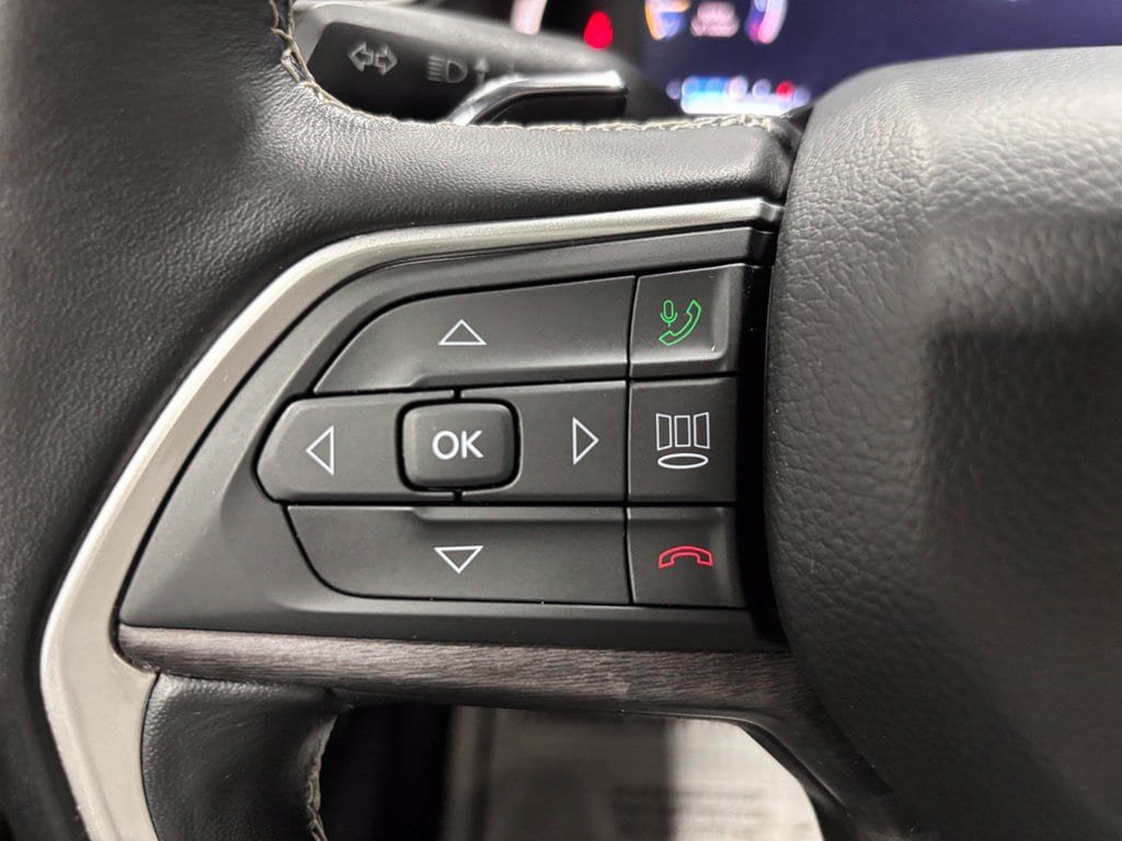 Used 2022 Jeep Grand Cherokee L Limited AWD/4WD image 19