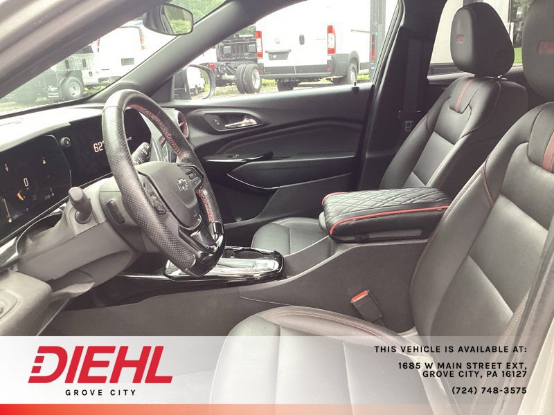 Used 2025 Chevrolet Trax RS w/ Driver Confidence Package FWD image 20