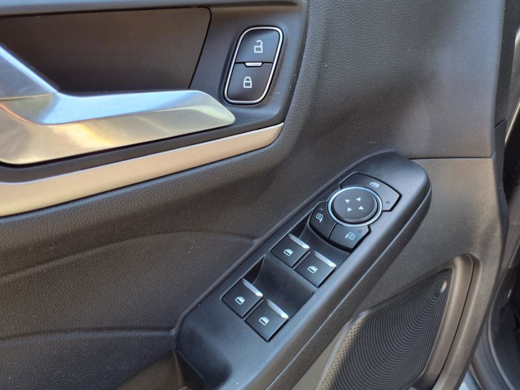 Certified 2022 Ford Escape SEL image 15