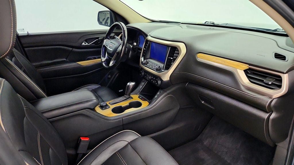 Used 2019 GMC Acadia Denali w/ Technology Package AWD/4WD image 27