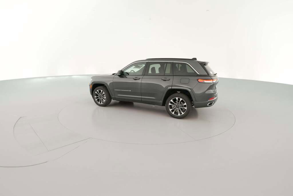 New 2025 Jeep Grand Cherokee Overland image 7