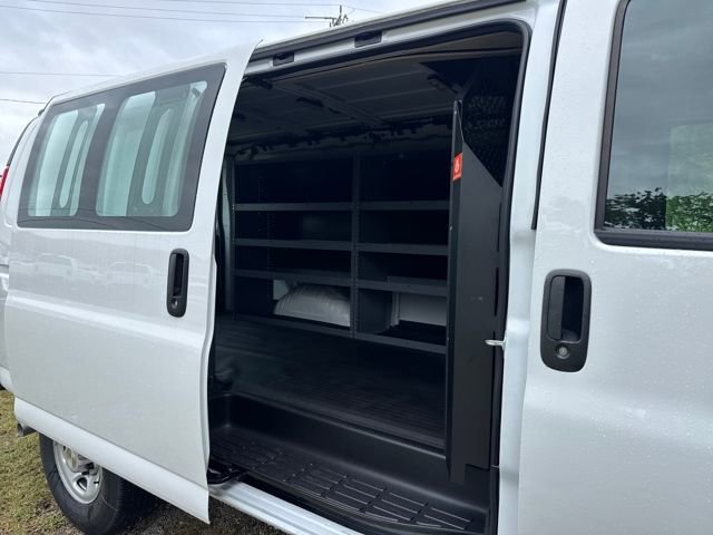 New 2025 Chevrolet Express 2500 Work Van 3D Cargo Van w/ Driver Convenience Package RWD image 19