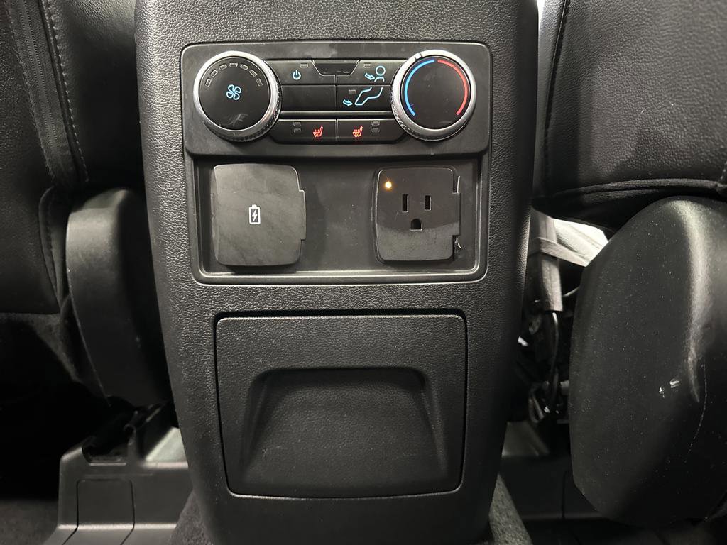 Used 2023 Ford Explorer Limited image 34