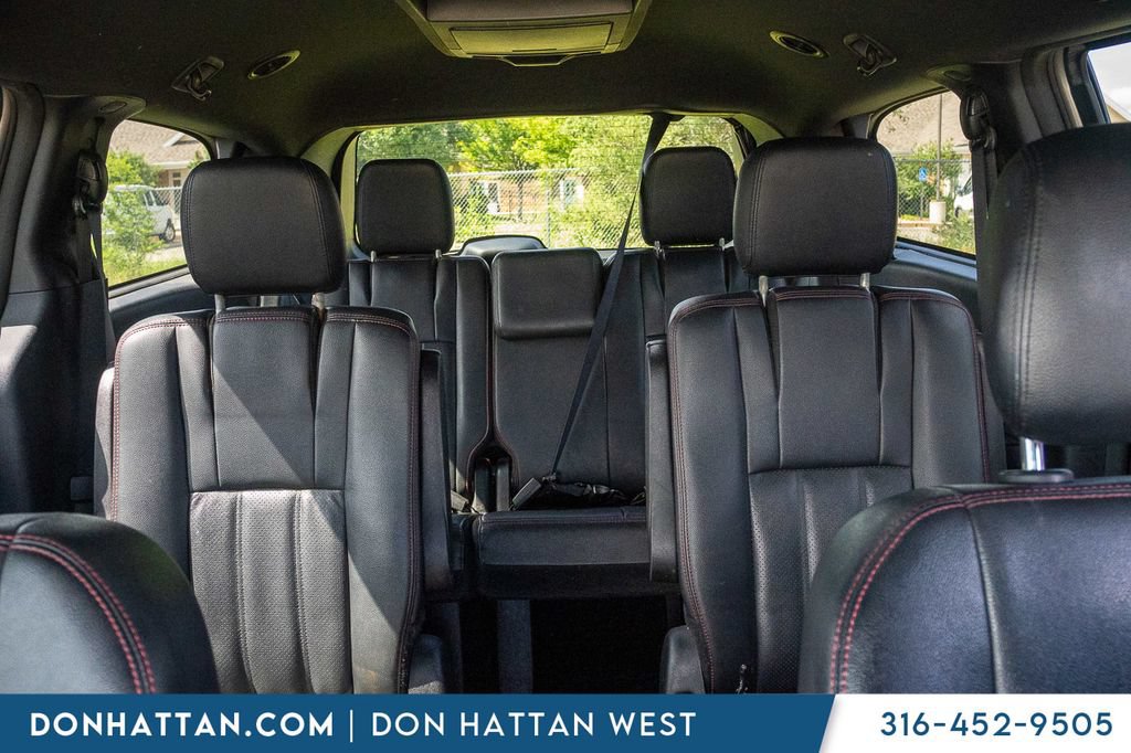 Used 2016 Dodge Grand Caravan R/T FWD image 16