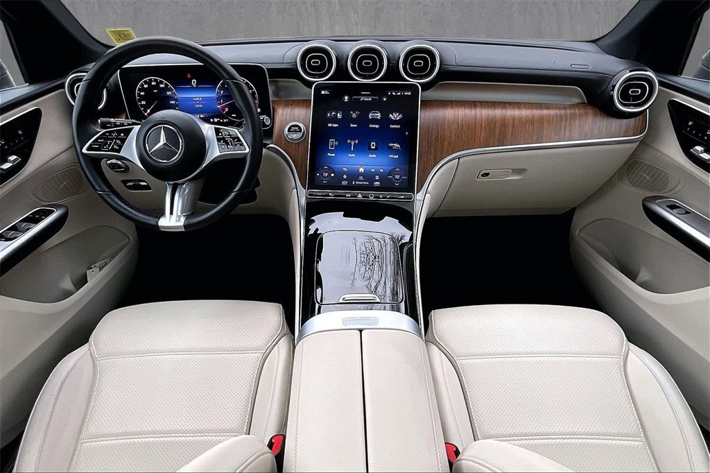 Used 2023 Mercedes-Benz GLC 300 4MATIC image 7