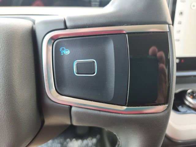 Used 2025 Ford Expedition Active image 27